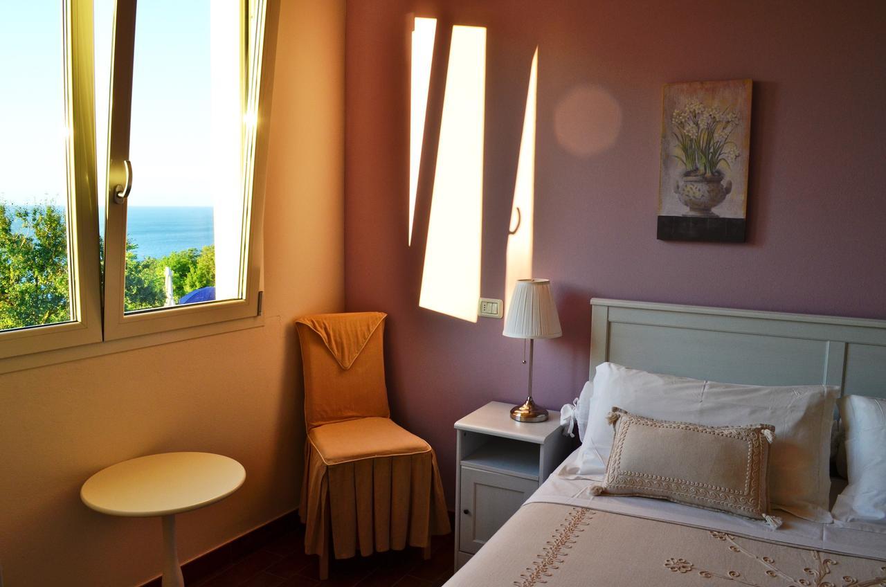Bahita - Betty'S B&B Gabicce Mare Eksteriør bilde